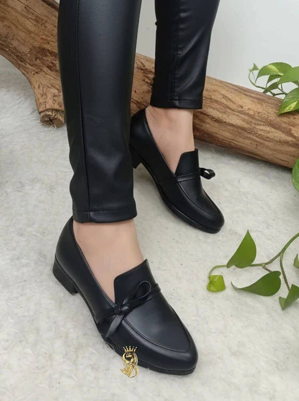 کفش گره ای