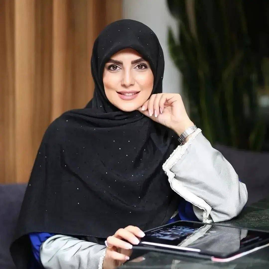 روسری نگینی