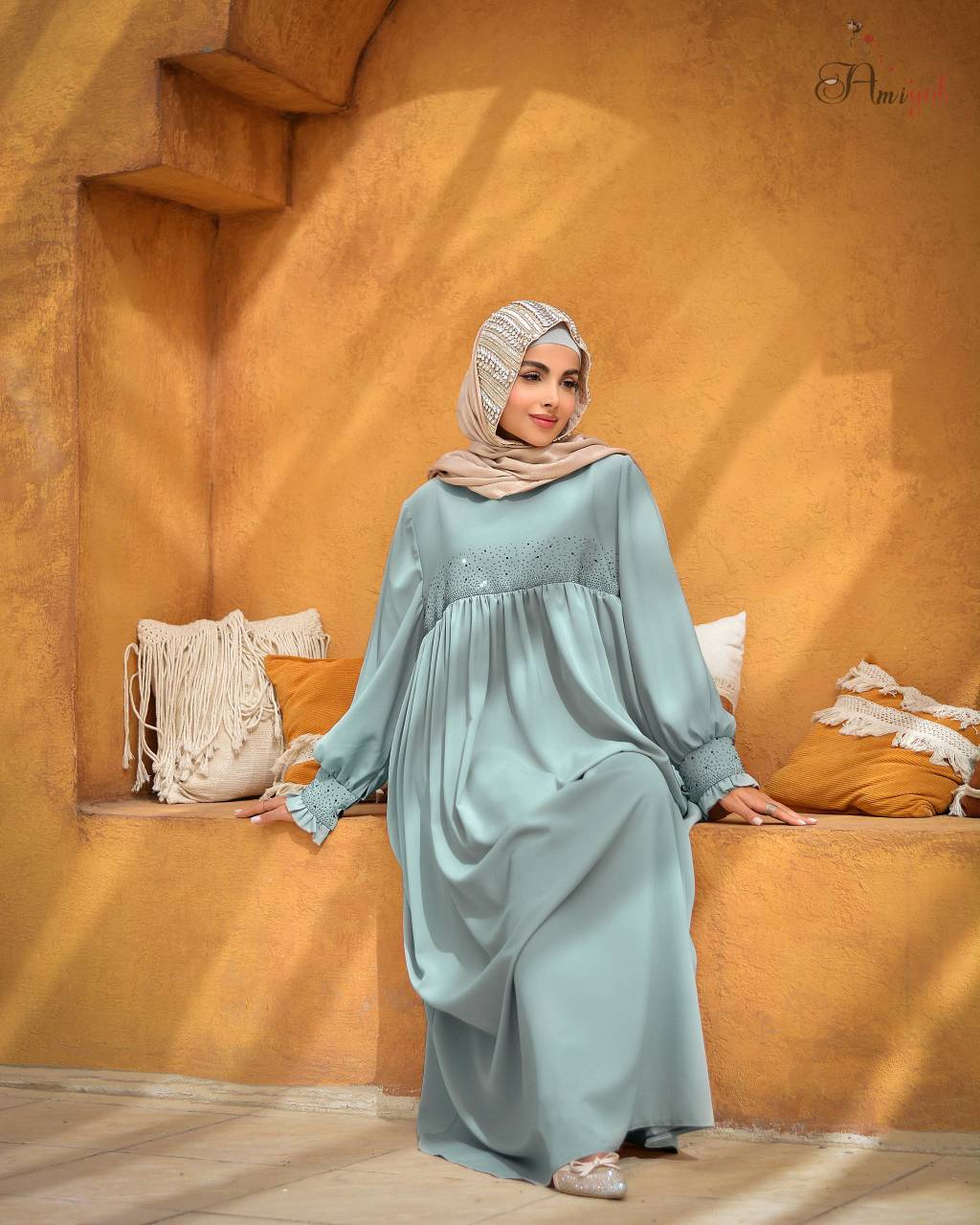 عبا نگین