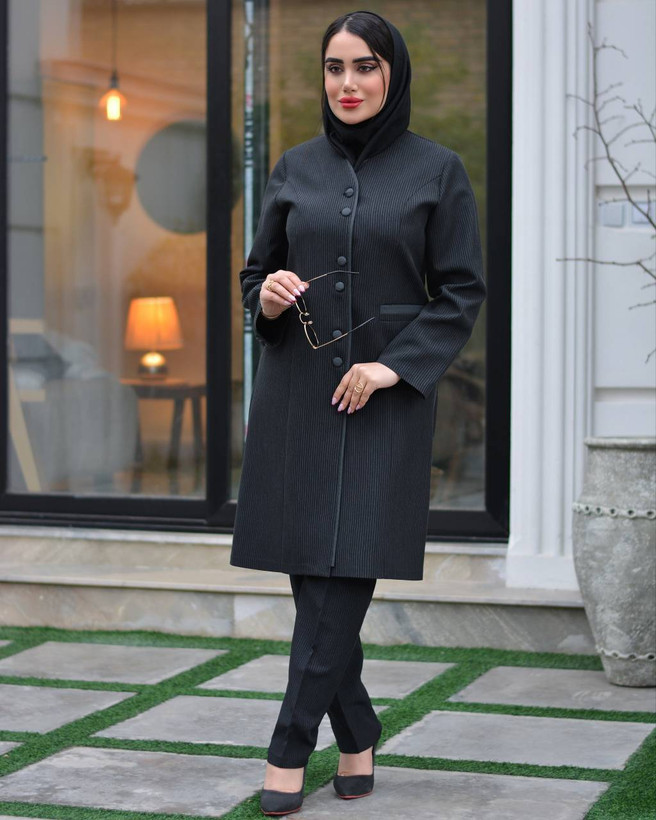 اداری دیبا